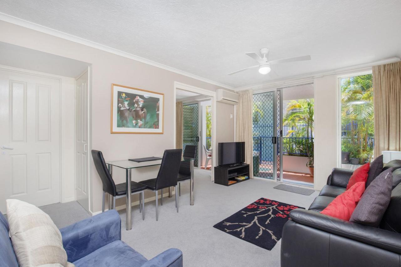 Surfers Beach Resort One Gold Coast Luaran gambar